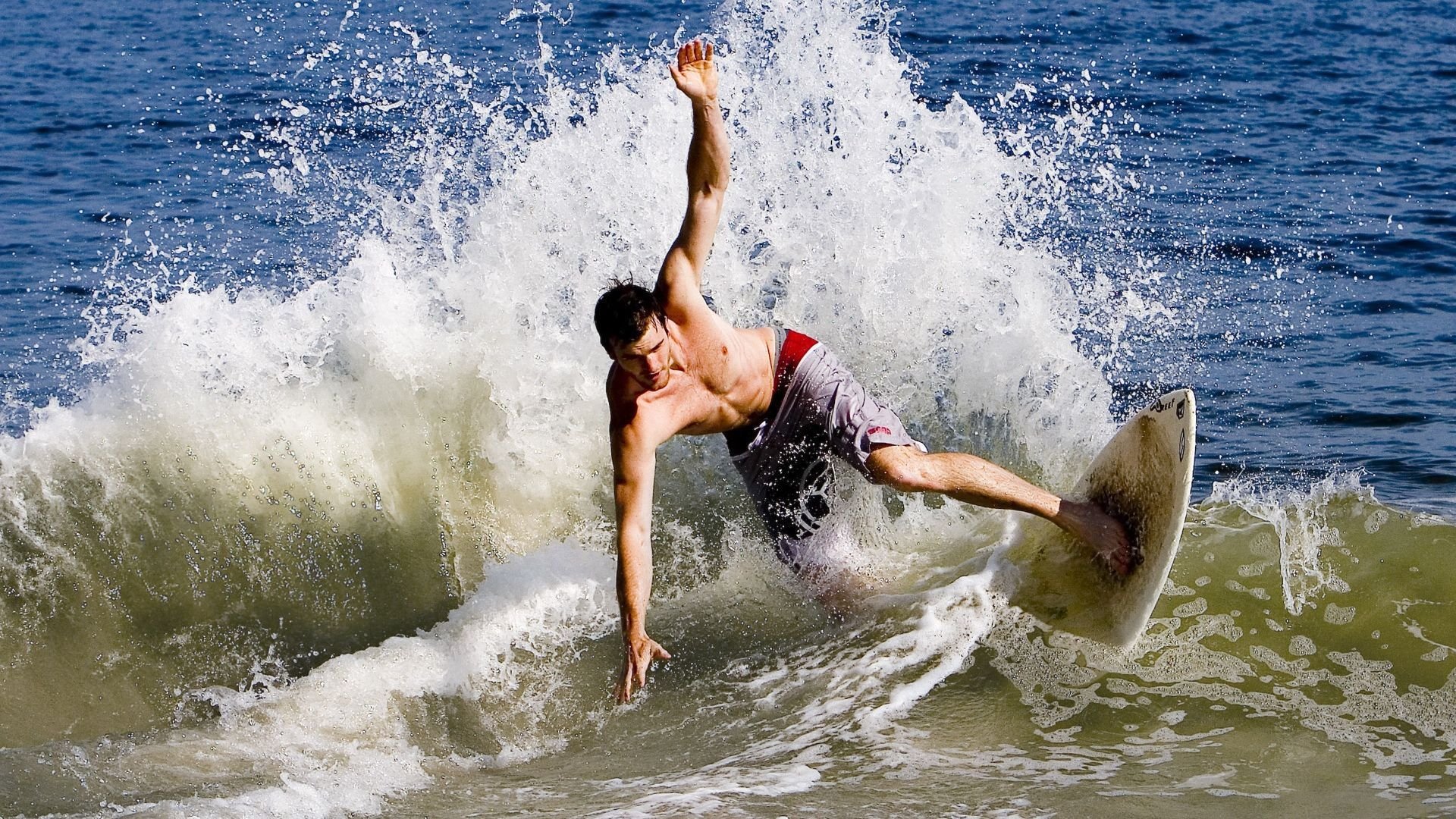 开云-【新星崛起】年轻投手爆发助队夺冠，形容新星崛起的口号